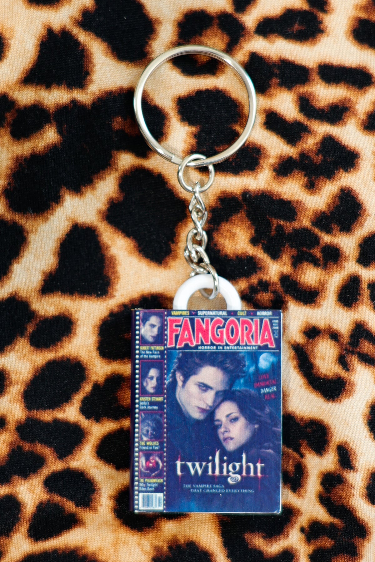 Fangoria Twilight Movie Magazine Keychain
